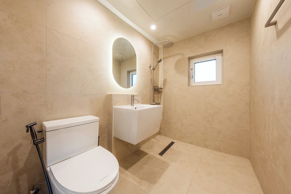 Basic Room, 1 Bedroom (Sosohanga) | 1 bedroom, WiFi (free)