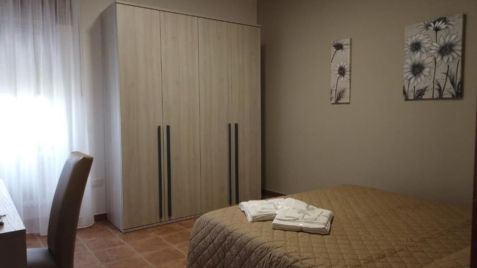 Double Room, Mountain View | Free WiFi