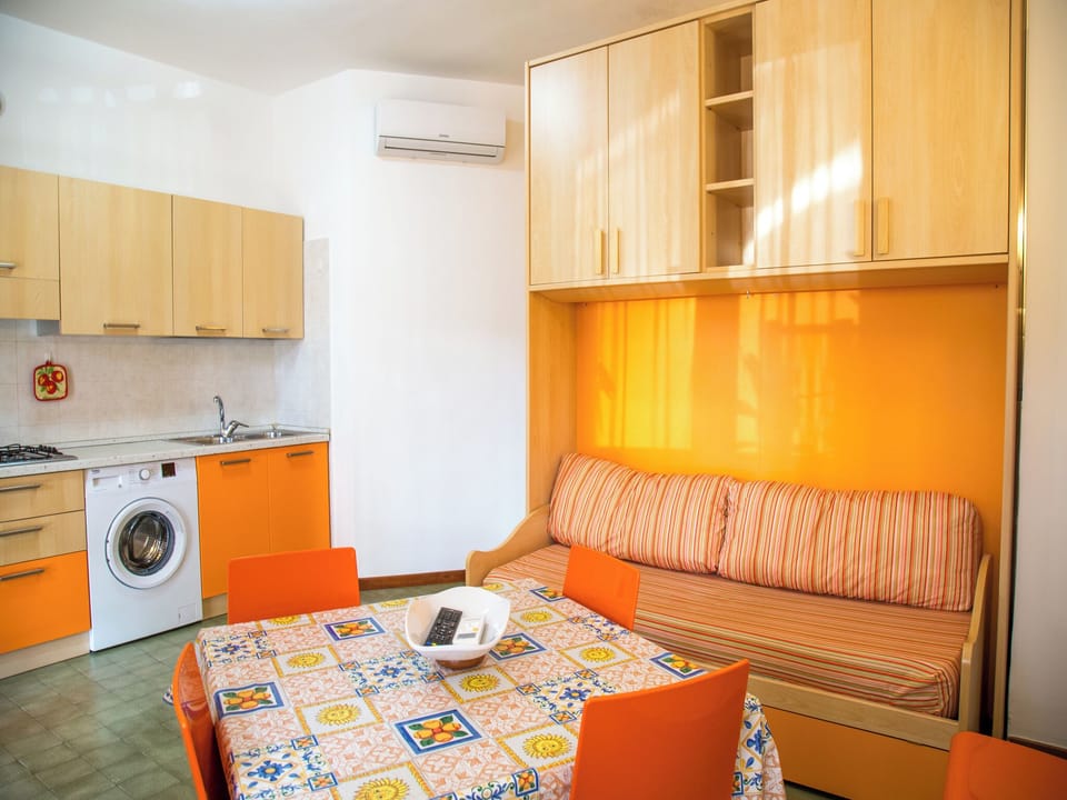 Apartment, 1 Bedroom, Patio | Living room