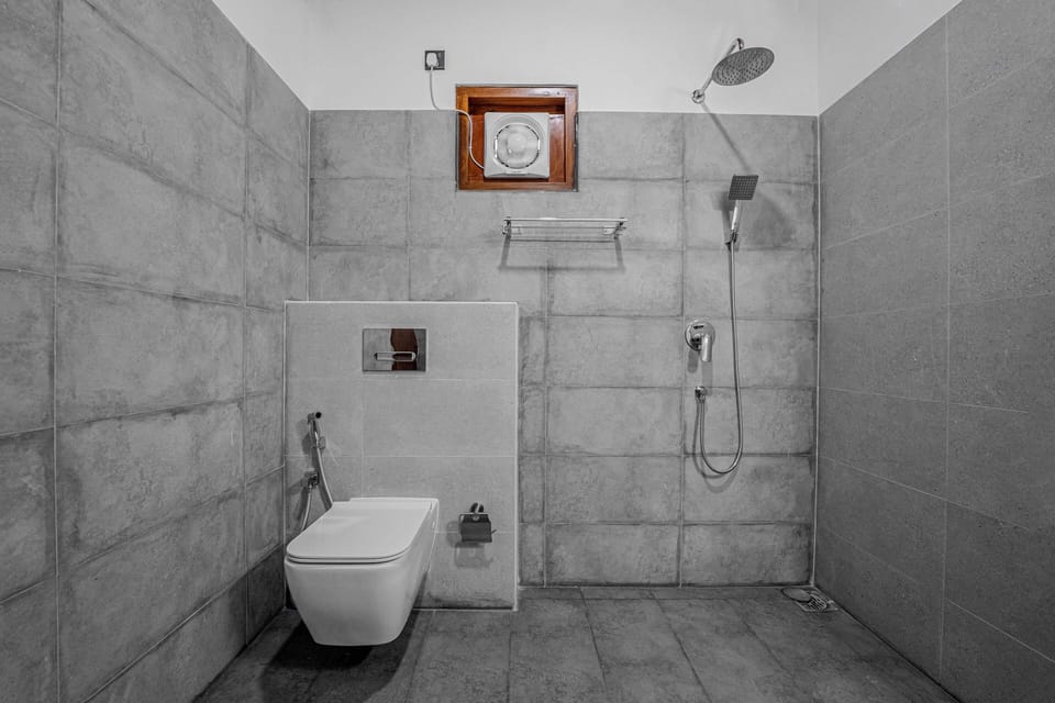 Superior Double Room, Patio, Pool View | Bathroom | Shower, towels, soap, shampoo