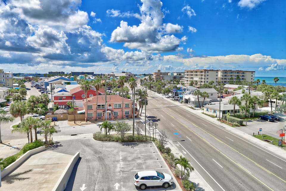 Condo, Multiple Beds (Madeira Bay Resort II - 314) | Parking | Free self parking