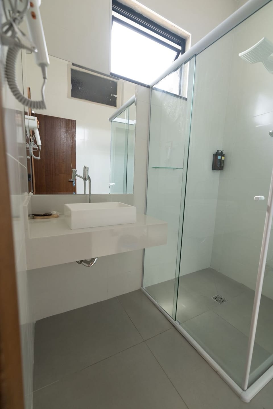 Triple Room, 3 Twin Beds, City View | Desk, laptop workspace, free WiFi