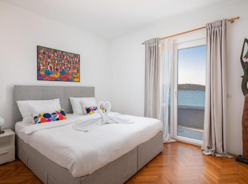 Villa (Seafront Six Bedroom Modern Villa wit) | 6 bedrooms, cribs (surcharge)