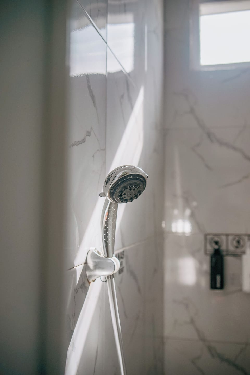 Basic Double Room | Bathroom | Shower, free toiletries, bidet, towels
