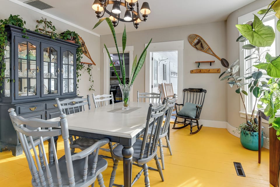 House (5 Bedrooms) | Interior
