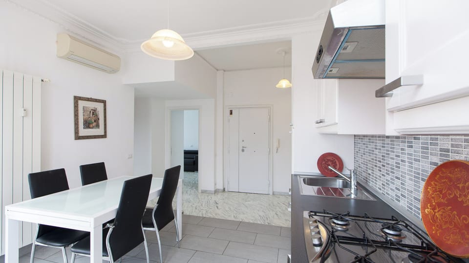 Apartment | Private kitchen | Espresso maker, coffee/tea maker, microwave, dishwasher