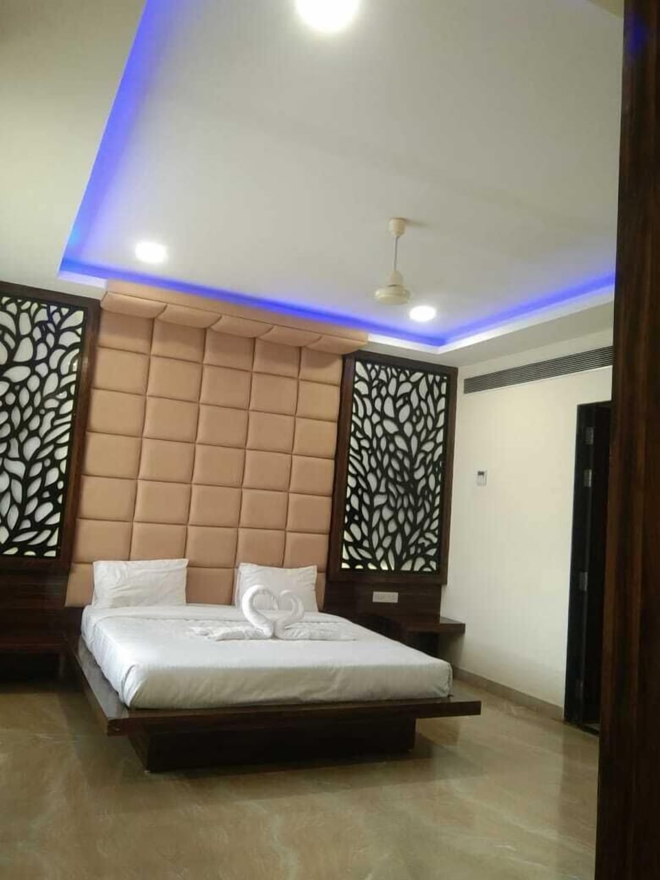 Executive Suite, Garden View | Premium bedding, individually furnished, desk, laptop workspace