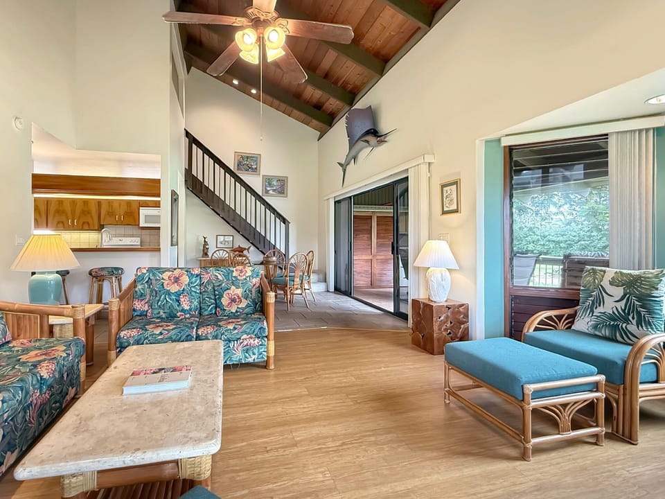 Condo, Multiple Beds, Lanai, Golf View (Kanaloa at Keauhou 1004) | Living area