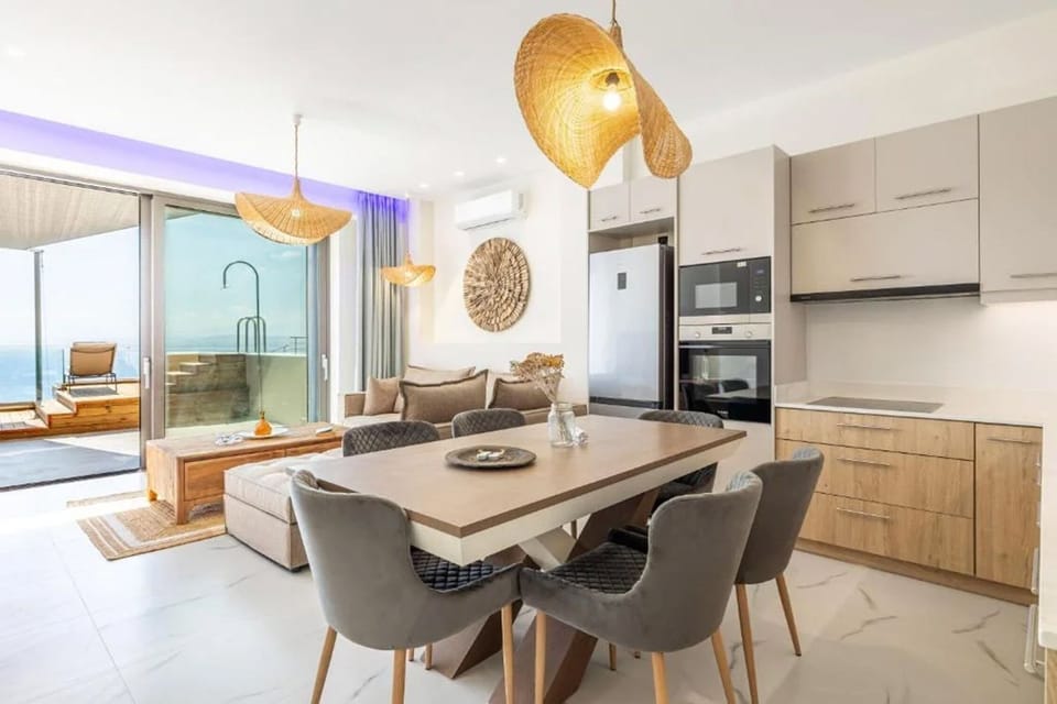 Deluxe Villa, 2 Bedrooms, Sea View, Beachfront | Living area
