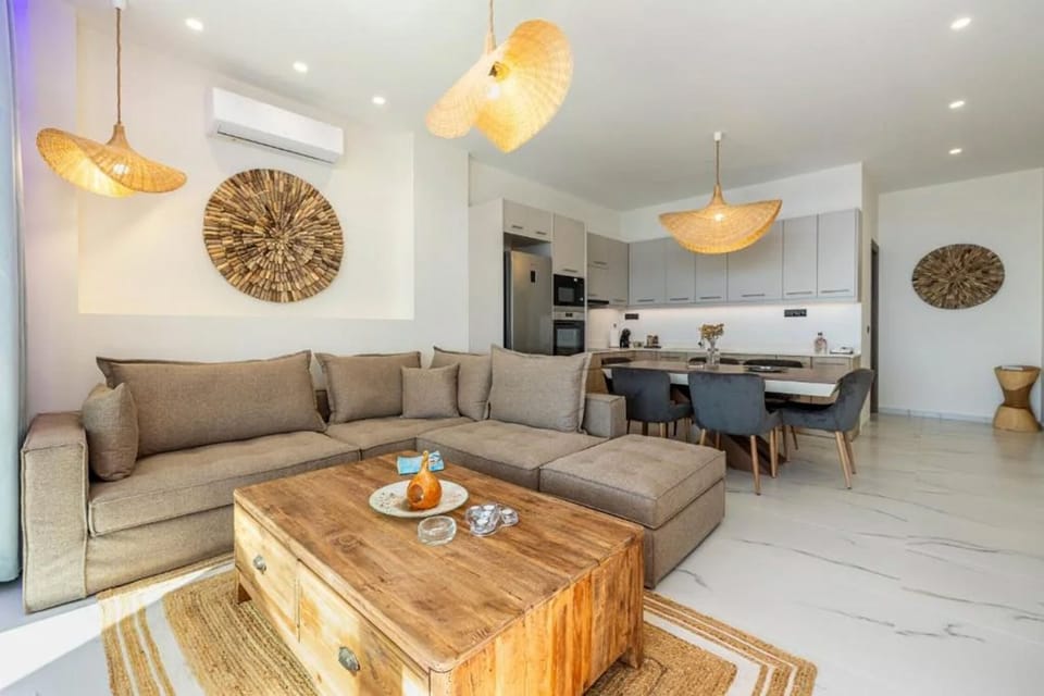 Deluxe Villa, 2 Bedrooms, Sea View, Beachfront | Living area