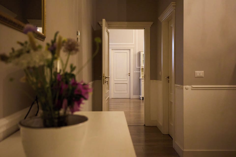 Deluxe Triple Room | Blackout drapes, iron/ironing board (on request), WiFi (free)