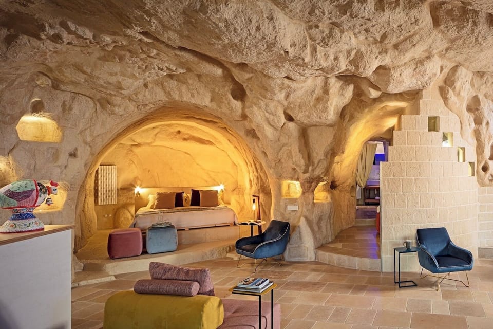 Luxury Suite, City View | Hypo-allergenic bedding, memory foam beds, minibar, in-room safe