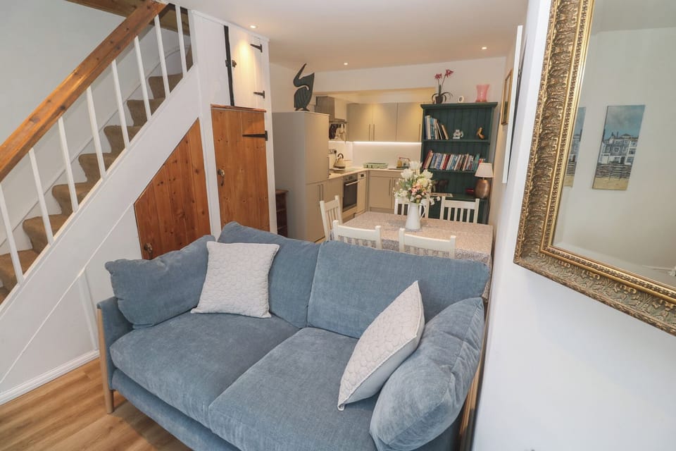 Cottage | Living area