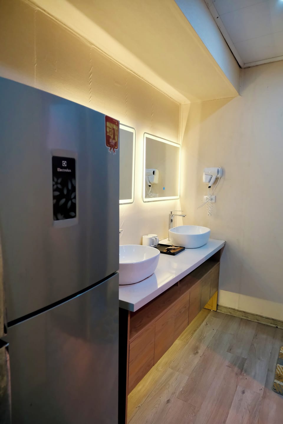 Deluxe Double Room, Mountain View | Frette Italian sheets, premium bedding, pillowtop beds, minibar