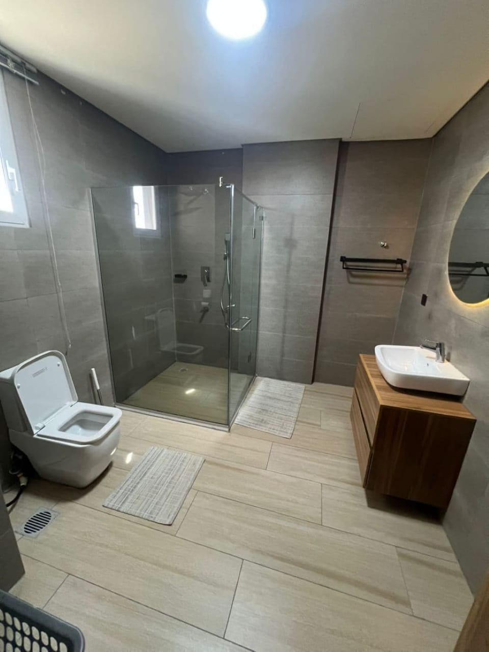 Apartment, 3 Bedrooms, Accessible, Balcony | Bathroom shower