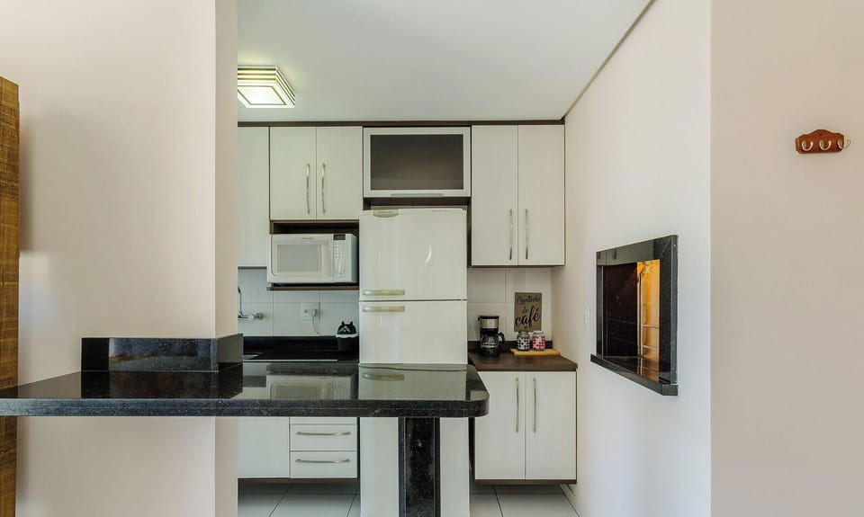 Basic Apartment | Private kitchen