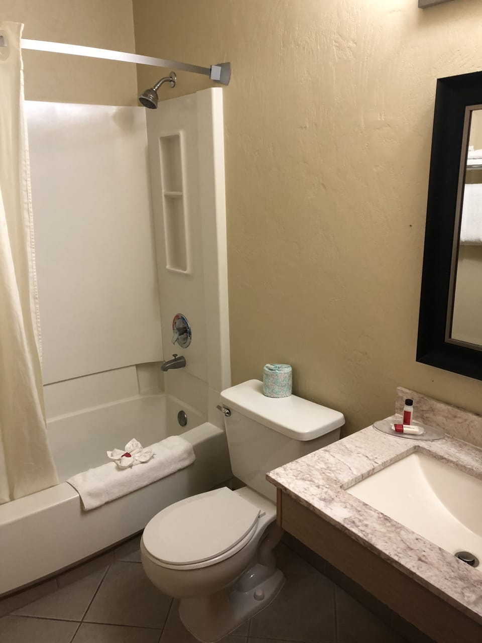 Studio Suite, 1 King Bed, Non Smoking | Bathroom | Hair dryer, towels