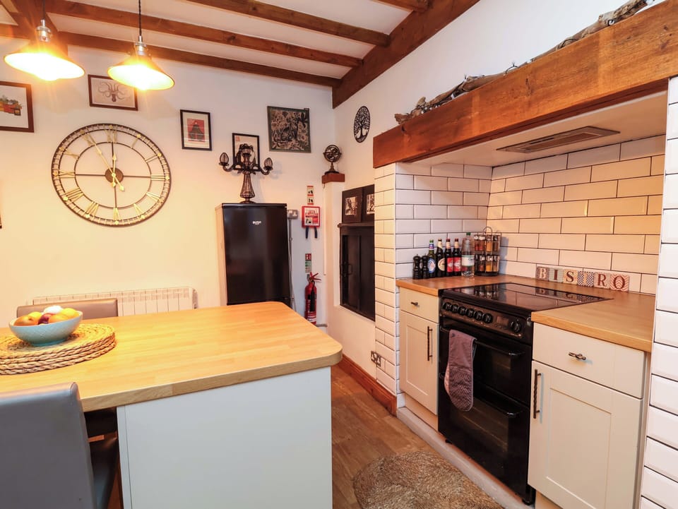 Cottage | Interior