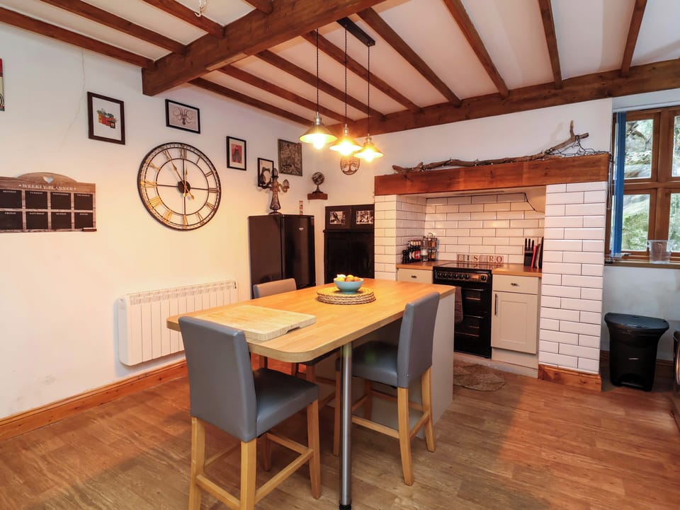 Cottage | Interior