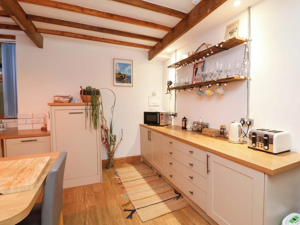 Cottage | Interior