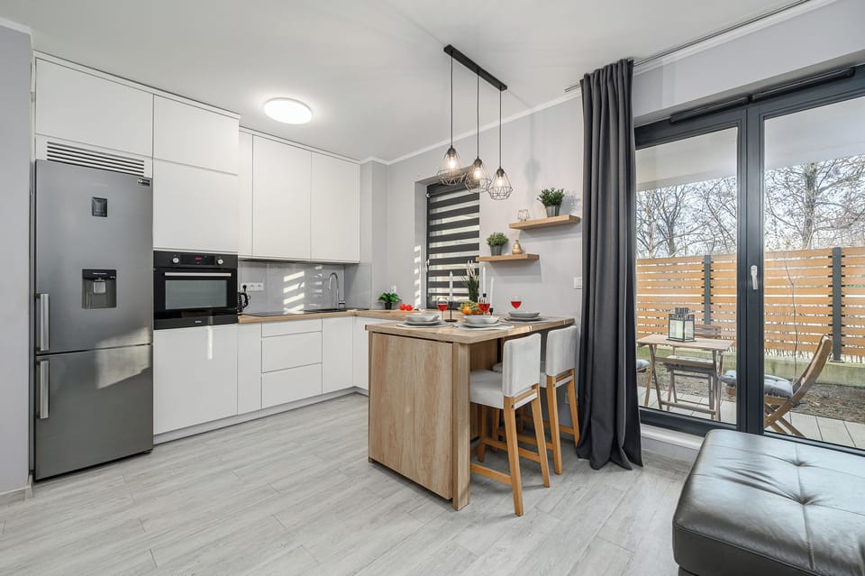 Classic Apartment, Patio, Courtyard View | Blackout drapes, soundproofing, iron/ironing board, cribs/infant beds