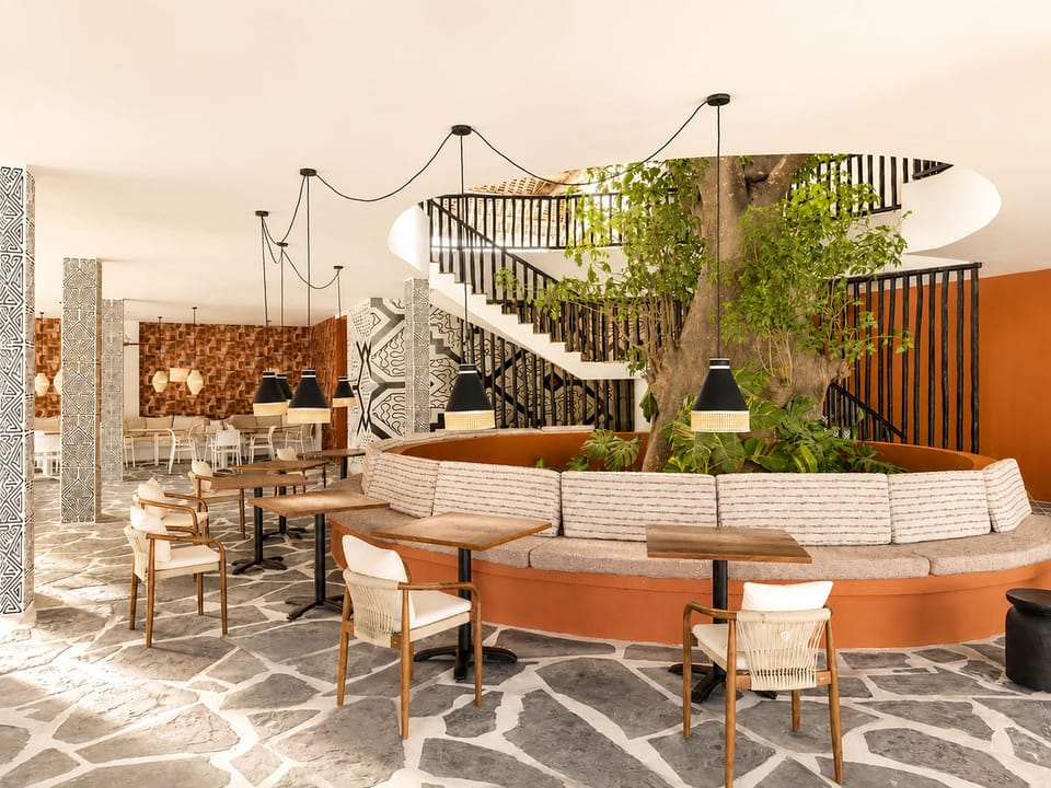 Breakfast area