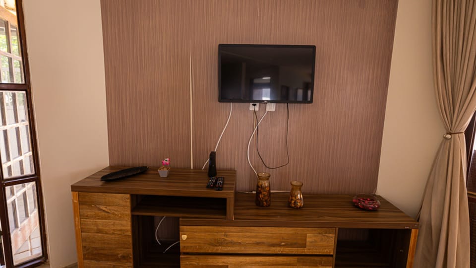 House, Smoking | 4 bedrooms