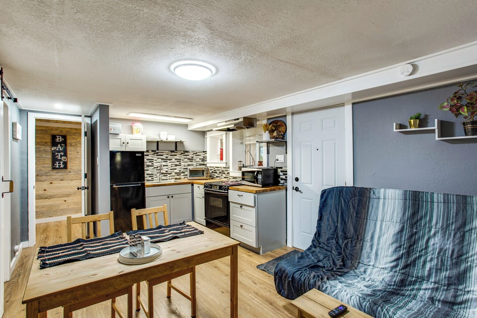 Apartment (1 Bedroom) | Interior