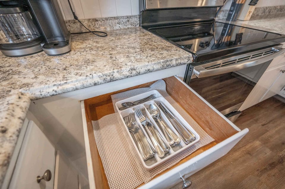 House, Multiple Beds, Patio, Garden View (The Terrace Timber House) | Private kitchen