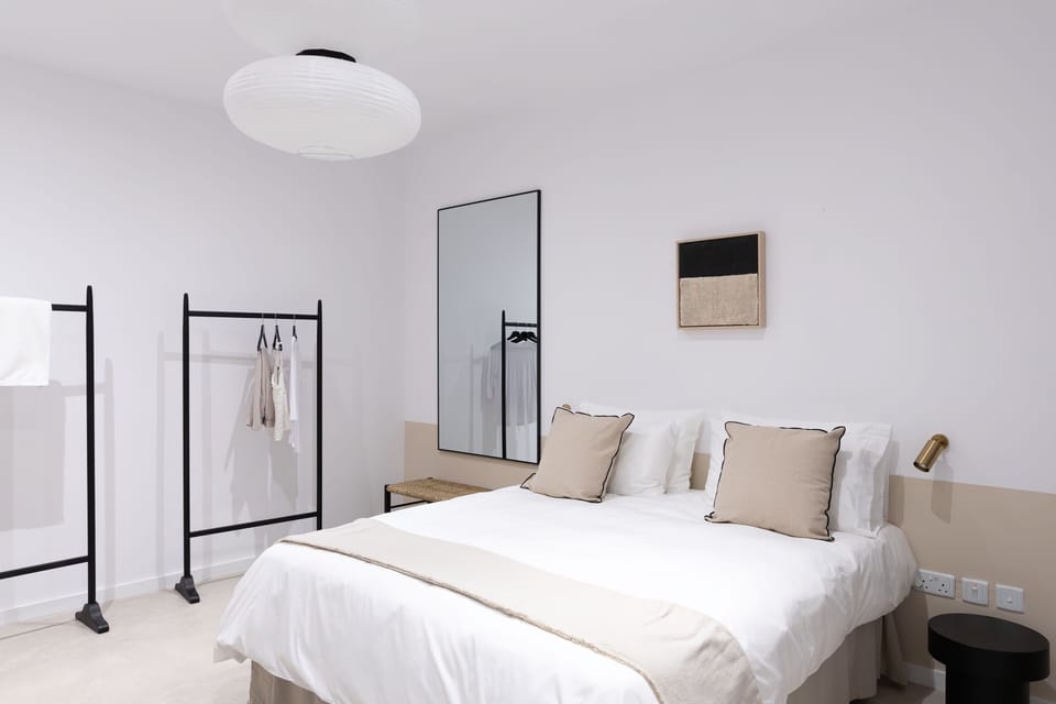 Modern SEAFRONT 2BR APT w Terrace & View Apartment in Saint Paul's Bay