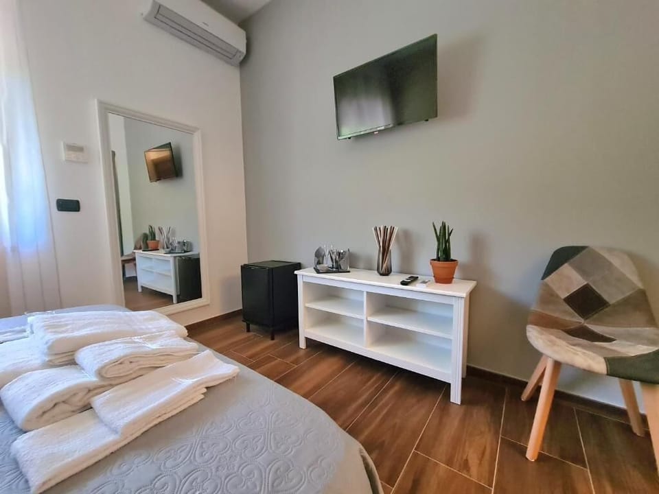 Premium bedding, down comforters, memory foam beds, minibar