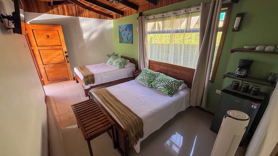 Deluxe Quadruple Room | Free WiFi