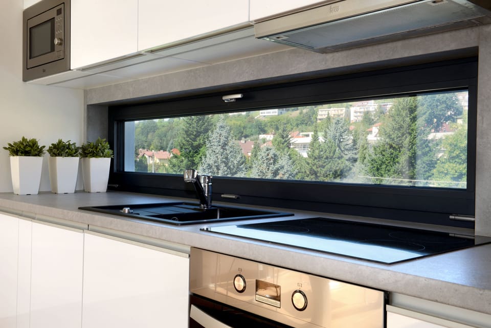Luxury Duplex, 1 Bedroom, Kitchen, City View | Private kitchen | Fridge, microwave, oven, stovetop