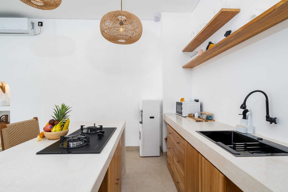 Basic Villa | Private kitchen | Fridge, microwave, stovetop, electric kettle