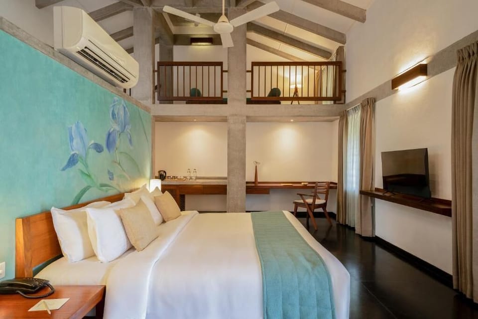 Superior Double Room | Desk, laptop workspace, soundproofing, bed sheets