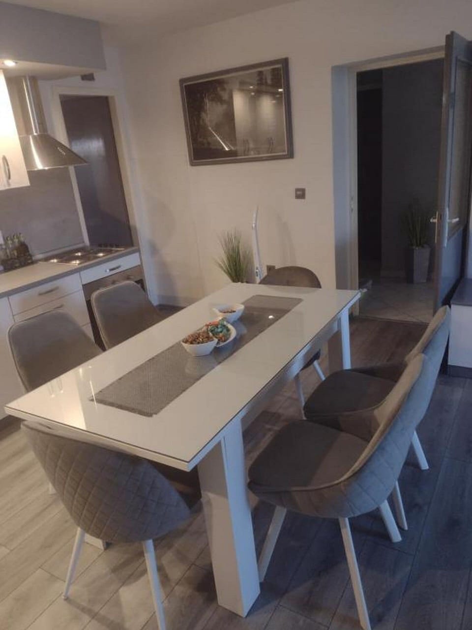 Apartment (A1) | Dining