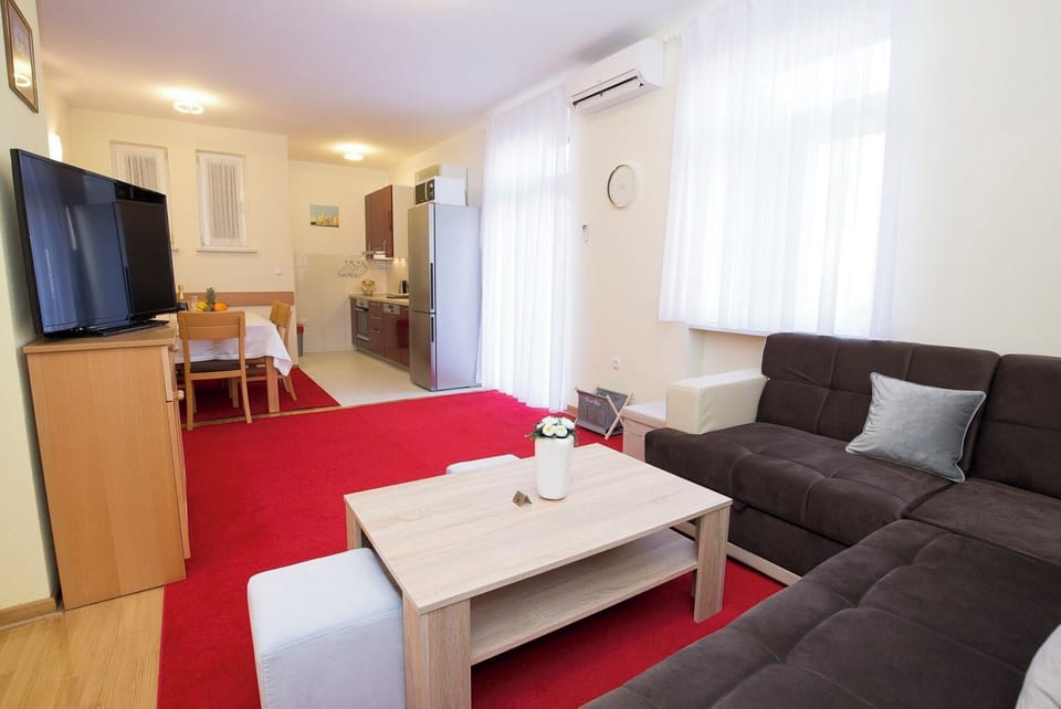 Apartment (A1) | Living room