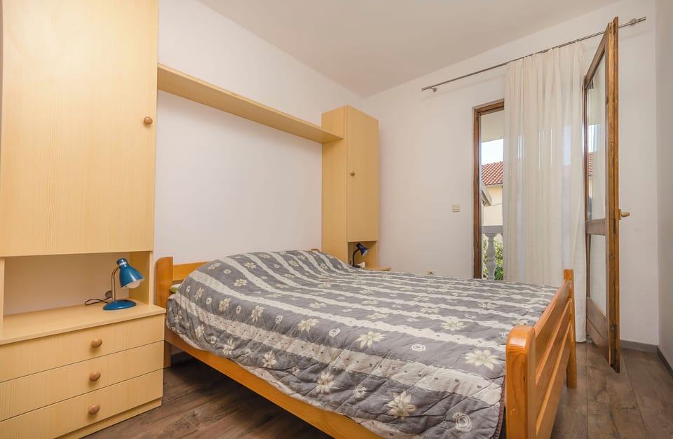 Apartment (A1) | Iron/ironing board, WiFi (free)