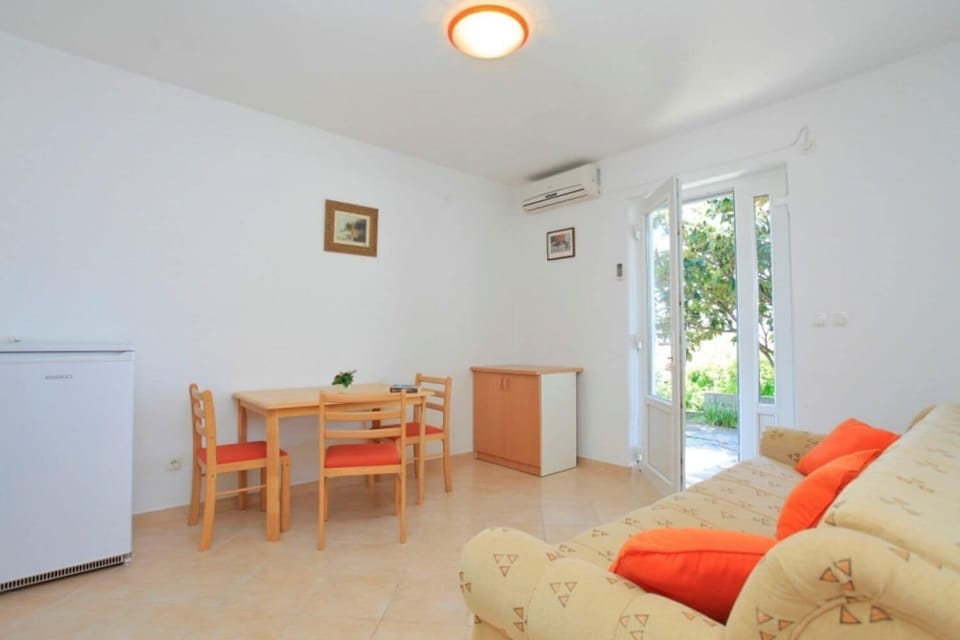Apartment (A1) | Living room