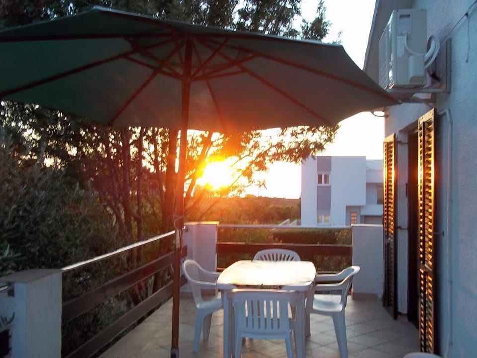 Apartment (A1) | Terrace/patio