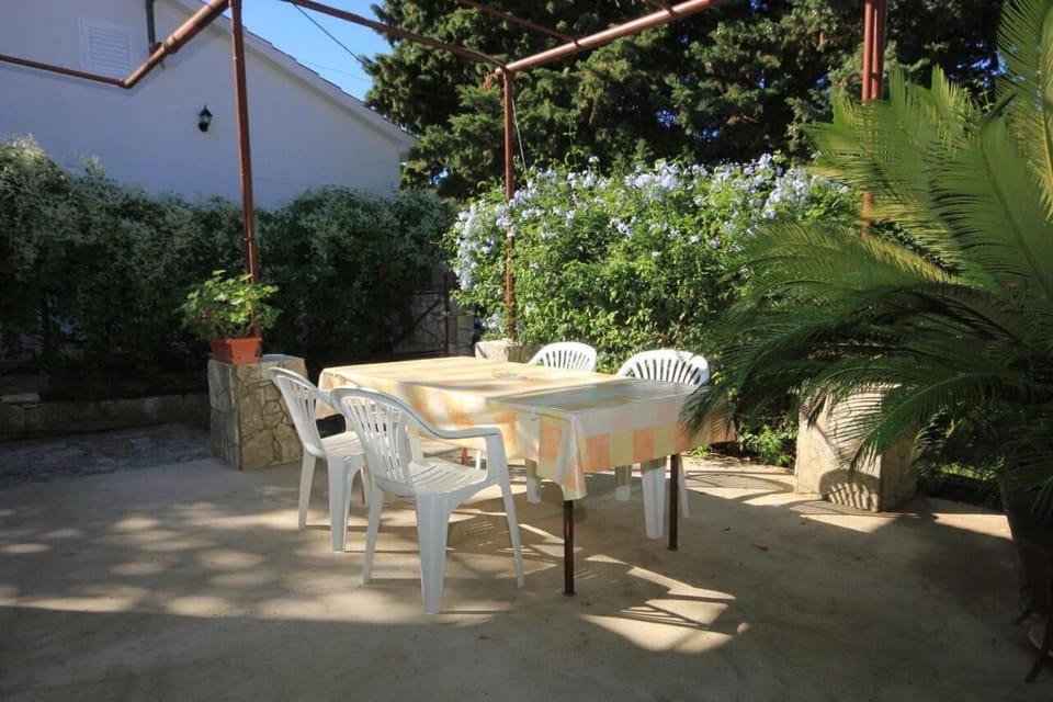 House | Terrace/patio
