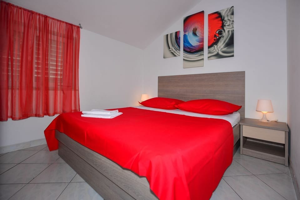 Apartment (A1) | Iron/ironing board, WiFi (free)