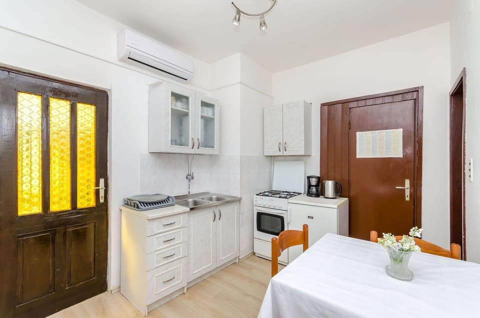 Apartment (A1) | Private kitchen