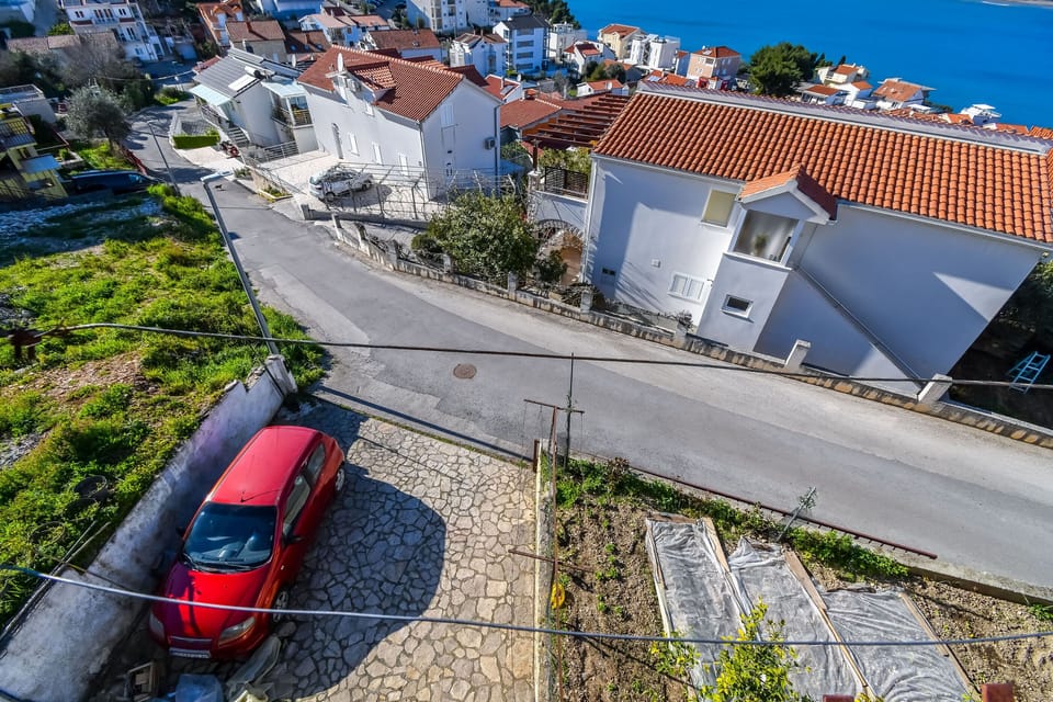 Free self parking