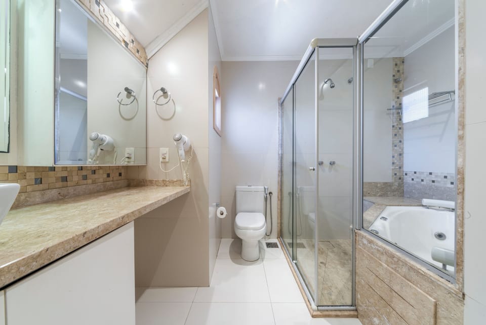 Special connecting room | Bathroom | Free toiletries, hair dryer, bidet, towels