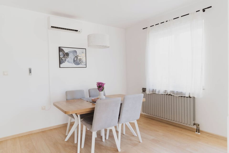 House | Private kitchen | Espresso maker, fridge, oven, stovetop