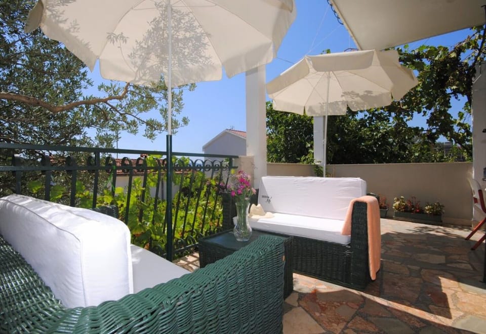 Apartment (A1) | Terrace/patio