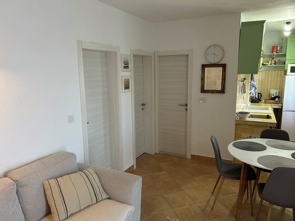 Apartment (A1) | Living room | DVD player