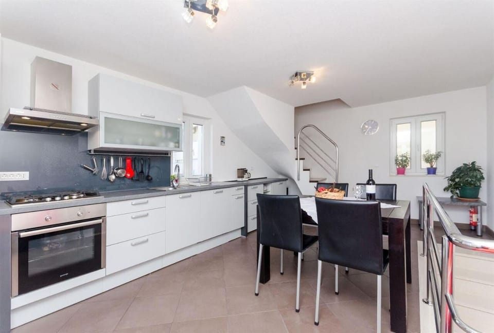 Apartment (A2) | Private kitchen | Fridge, oven, stovetop, dishwasher