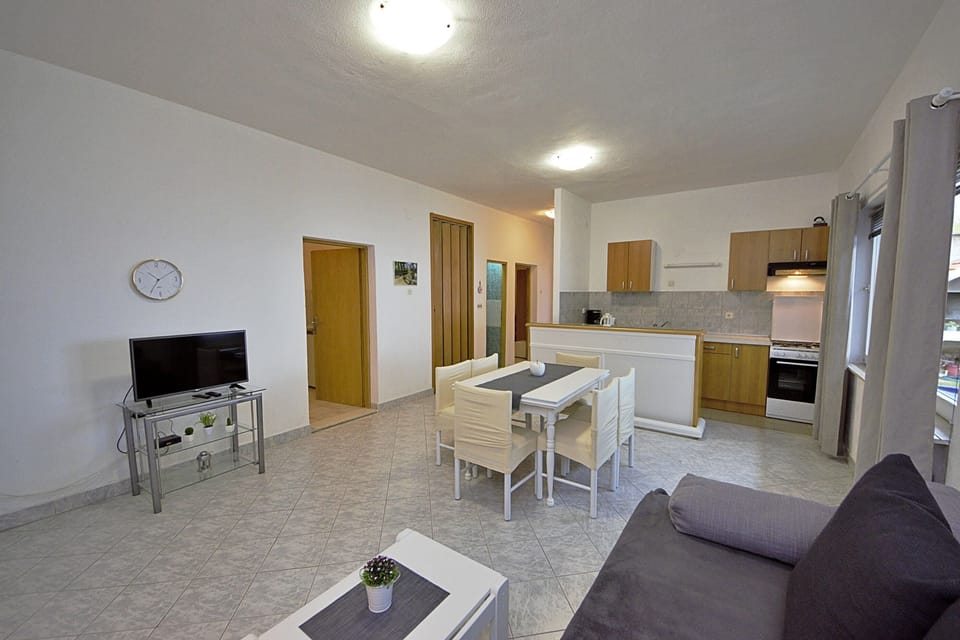 Apartment (A1) | Living room
